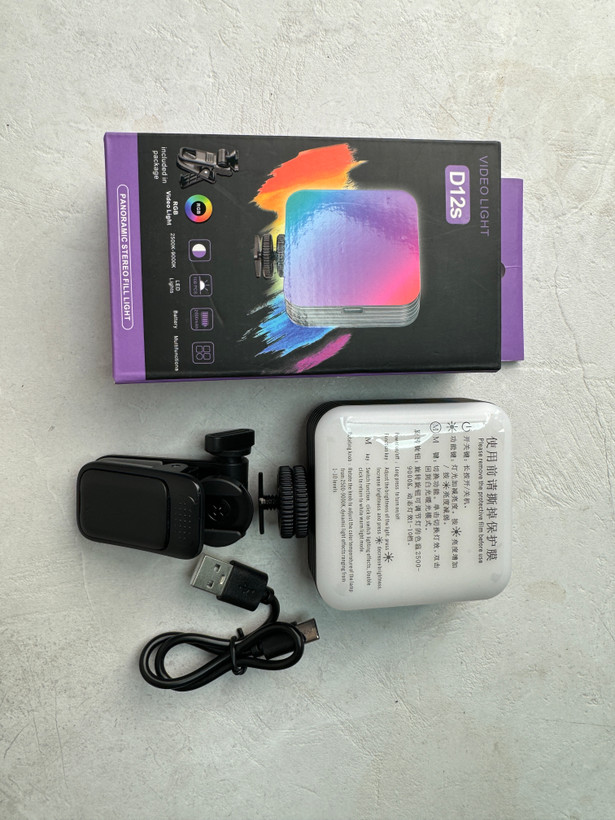 نورپرداز ویدیویی RGB مدل D12s (چراغ تولید محتوا با قابلیت تنظیم دما)